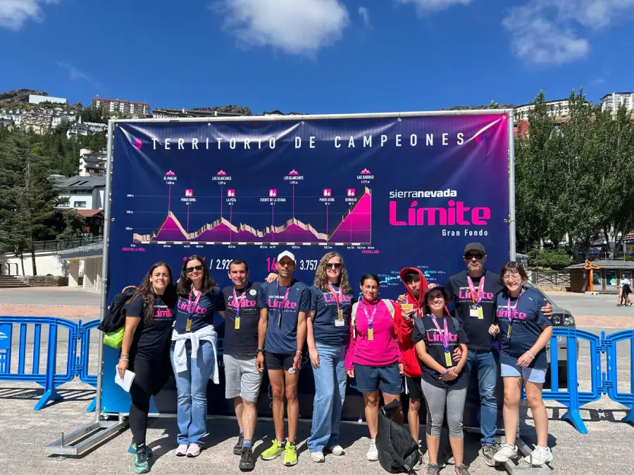 Deportistas del Club en Sierra Nevada Límite